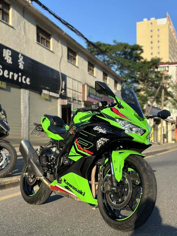二手川崎ZX-4R