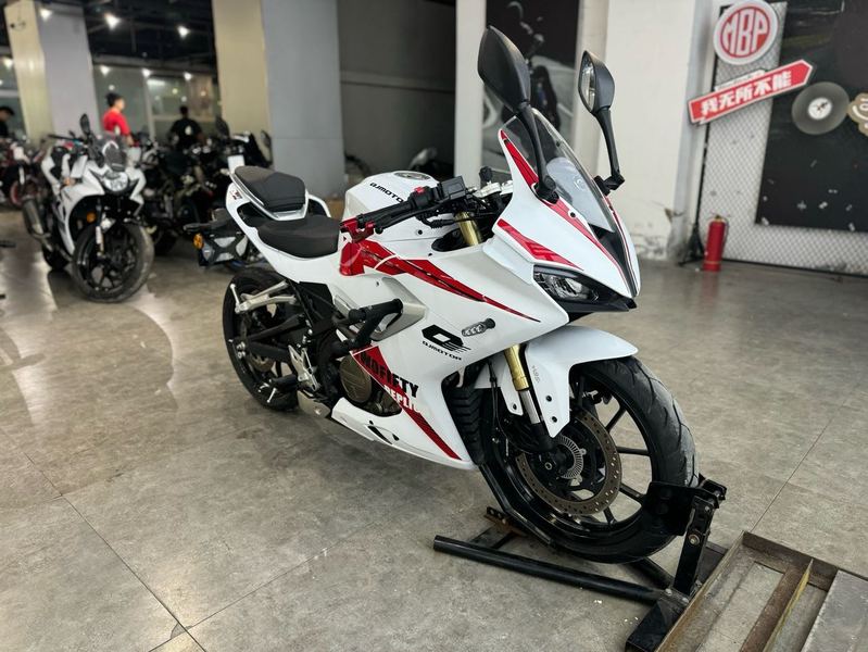 二手QJMOTOR赛250