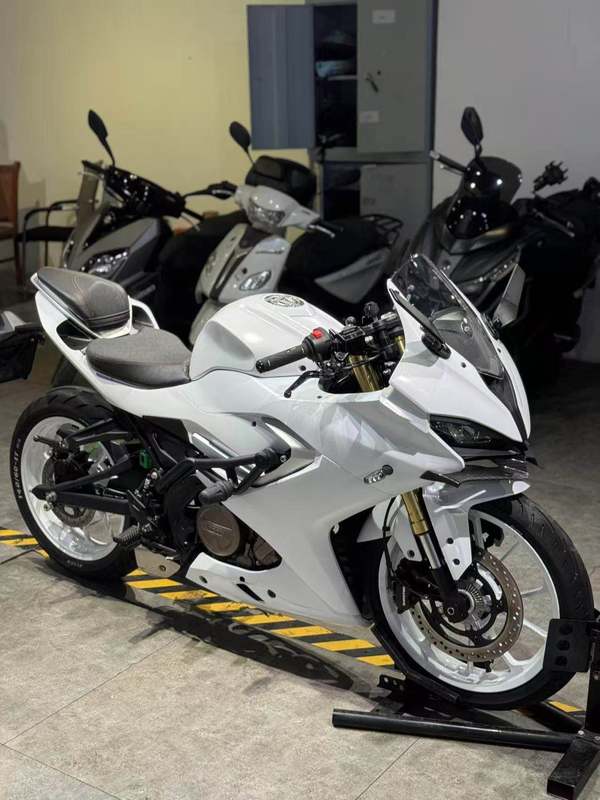 二手QJMOTOR赛250