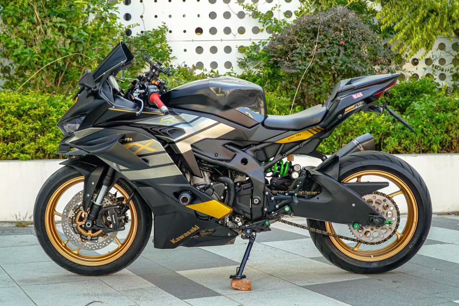 二手川崎ZX-4R