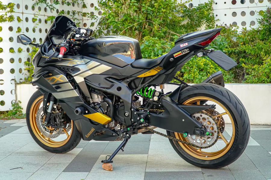 二手川崎ZX-4R