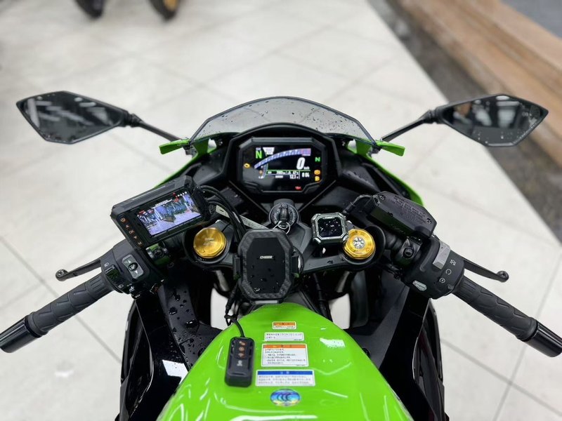 二手川崎ZX-4R