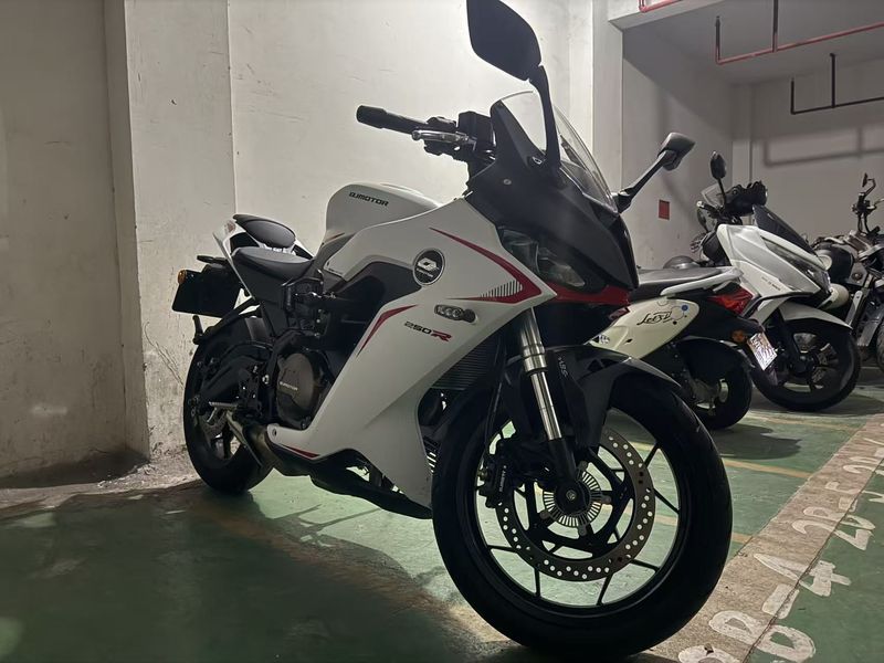 二手QJMOTOR赛250