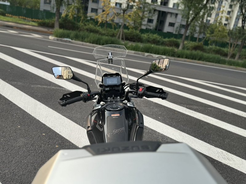 二手豪爵铃木DL250