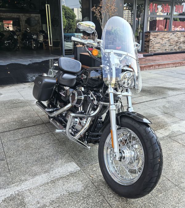 二手哈雷戴维森1200 Custom