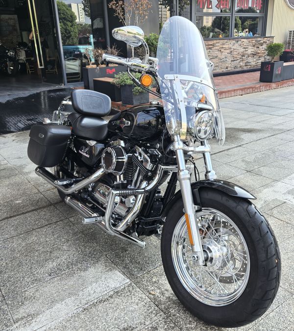 二手哈雷戴维森1200 Custom