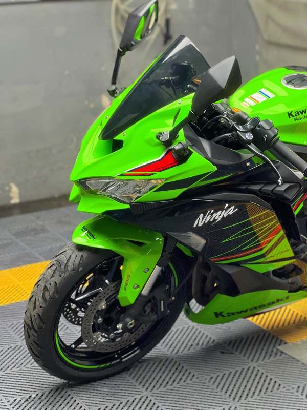 二手川崎ZX-4R