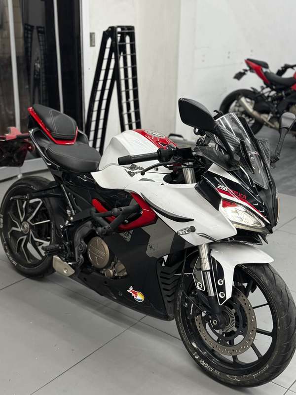 二手QJMOTOR赛250
