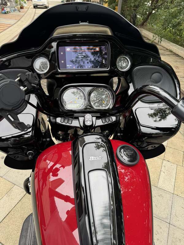 二手哈雷戴维森公路滑翔 Road Glide