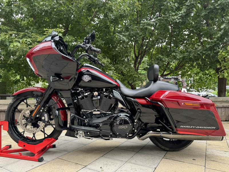 二手哈雷戴维森公路滑翔 Road Glide