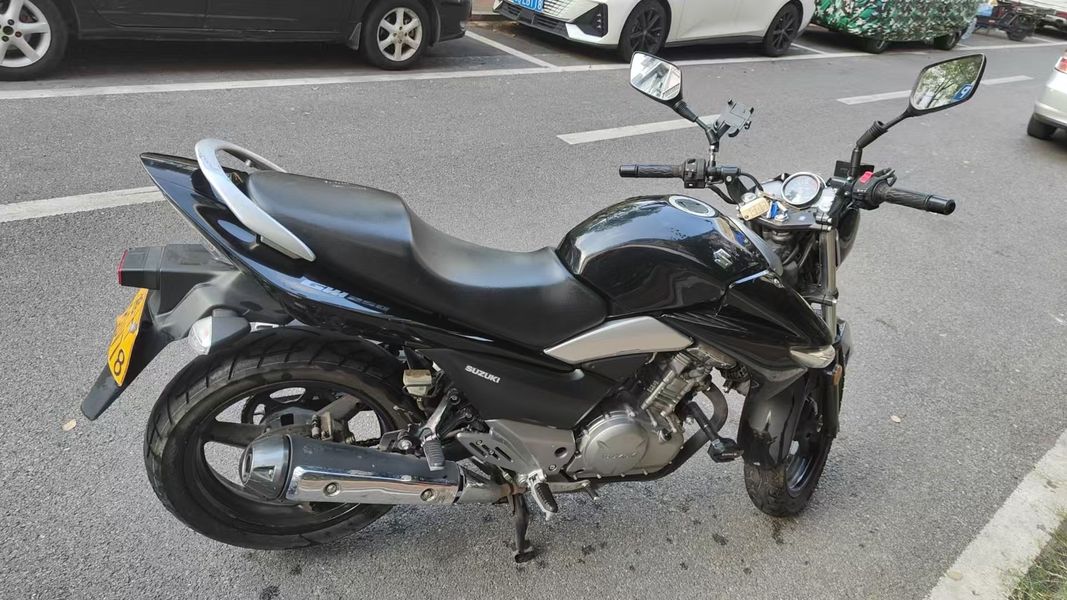 二手豪爵铃木骊驰 GW250