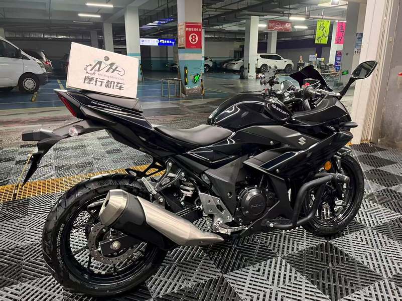 二手豪爵铃木GSX250R