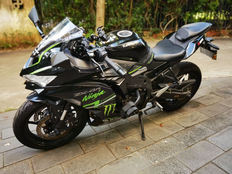二手川崎ZX-4R