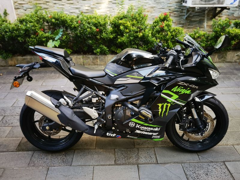 二手川崎ZX-4R
