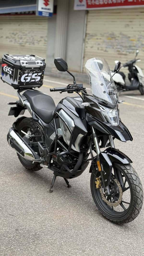 二手五羊本田猛鸷 CB190X