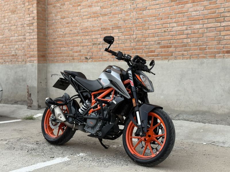 二手KTMR2R390 Duke