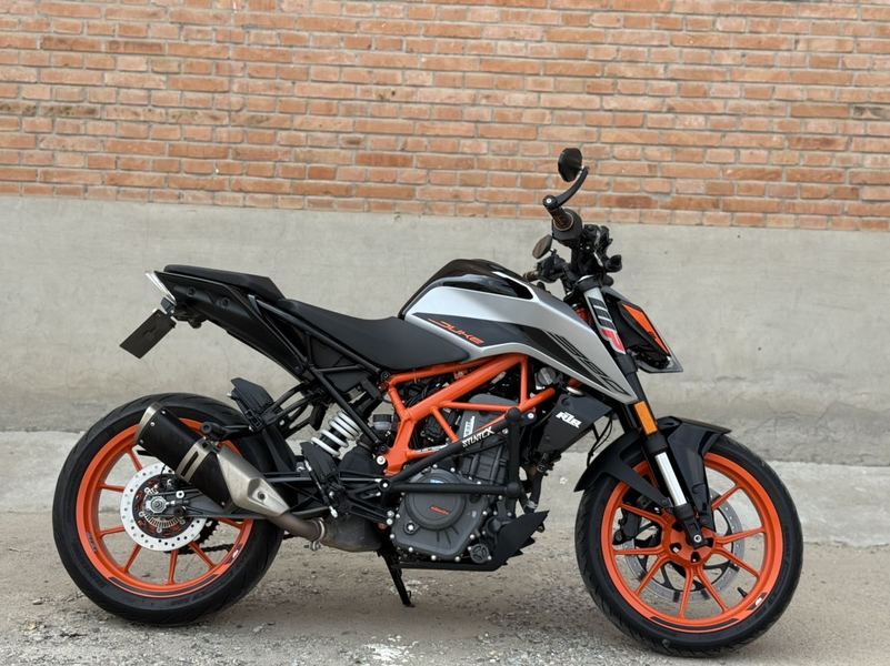 二手KTMR2R390 Duke