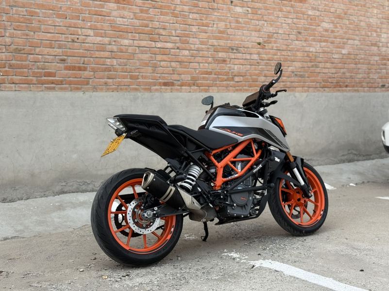 二手KTMR2R390 Duke