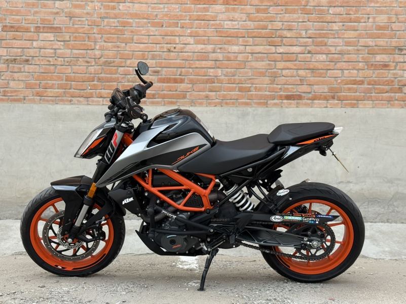 二手KTMR2R390 Duke