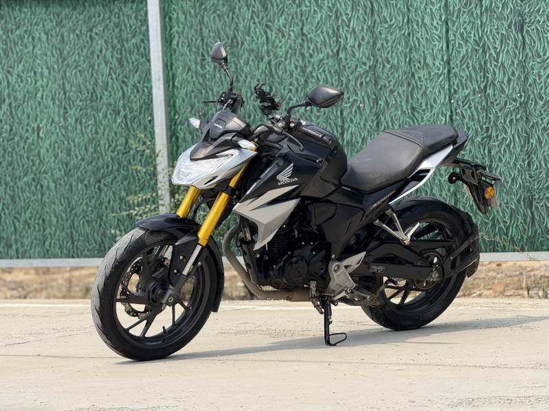 二手五羊本田CB190R 暴锋眼