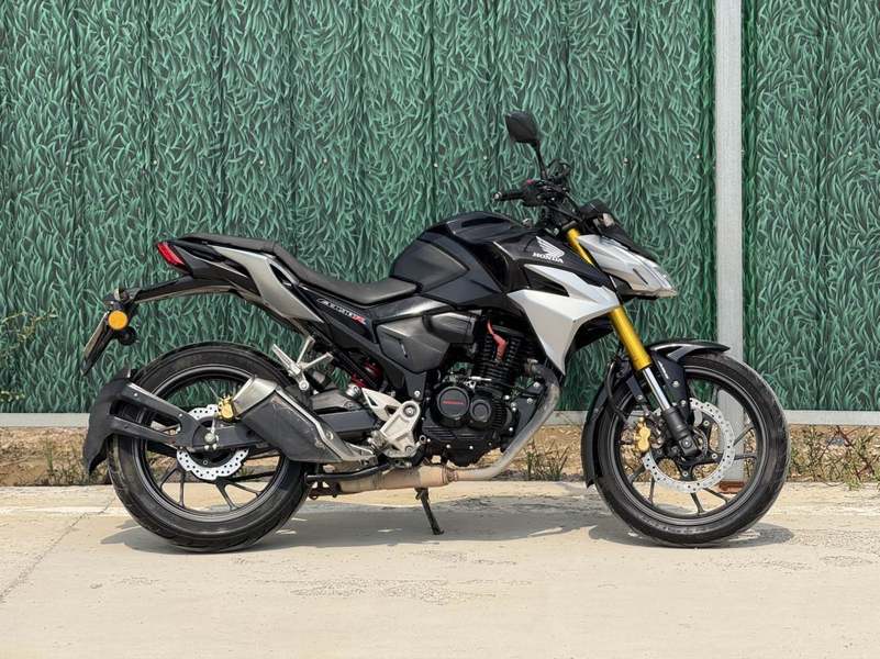 二手五羊本田CB190R 暴锋眼