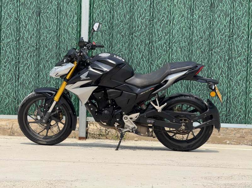二手五羊本田CB190R 暴锋眼