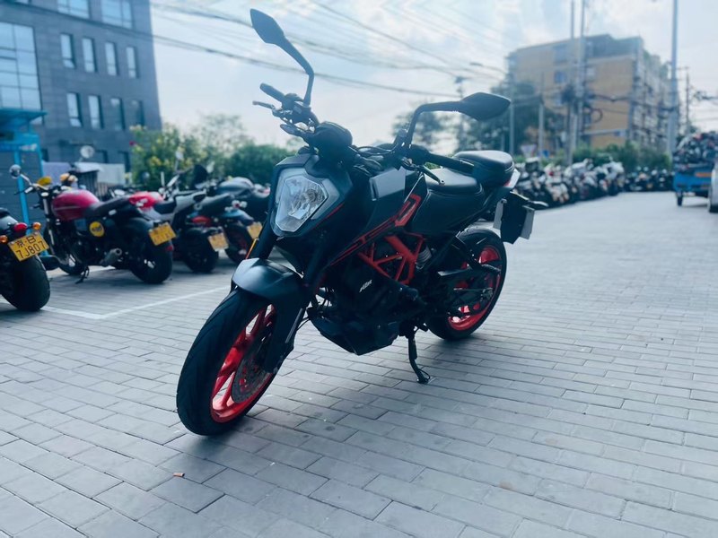 二手KTMR2R250 Duke