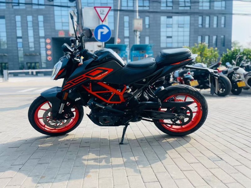二手KTMR2R250 Duke