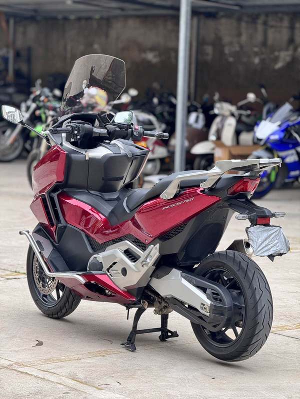 二手本田NSS750