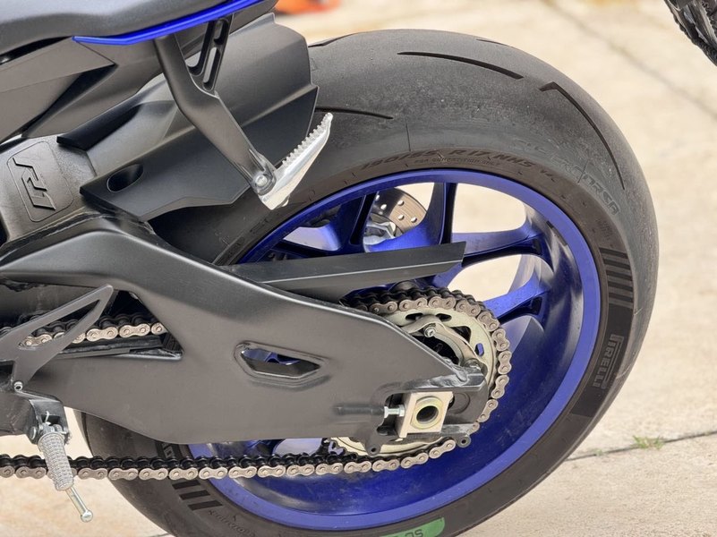 二手雅马哈YZF-R1