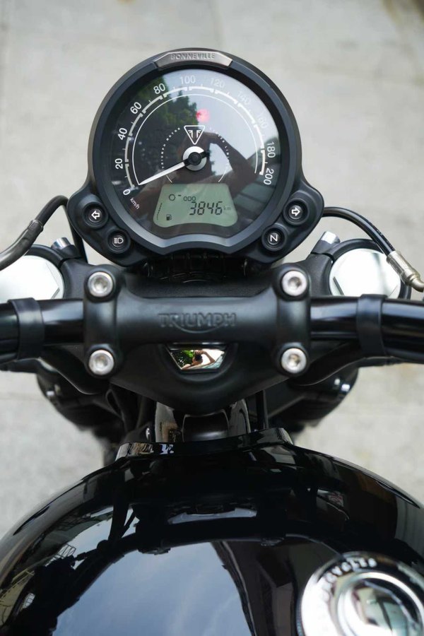 二手凯旋Bonneville Bobber