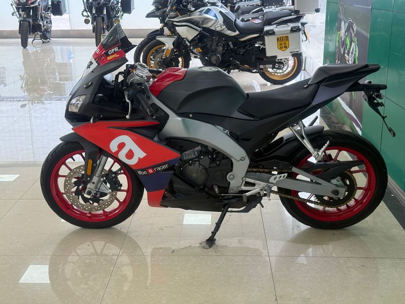 二手宗申阿普利亚GPR250R