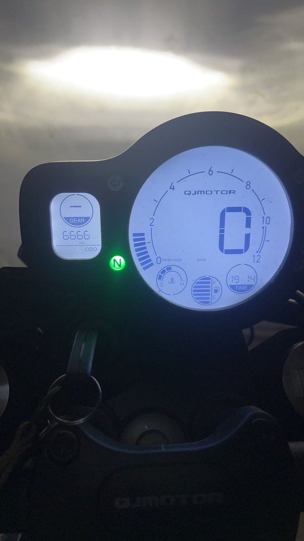 二手QJMOTOR逸550