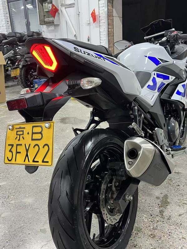 二手豪爵铃木GSX250R