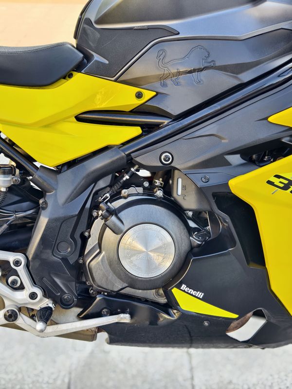 二手贝纳利龙卷风 Tornado 302R