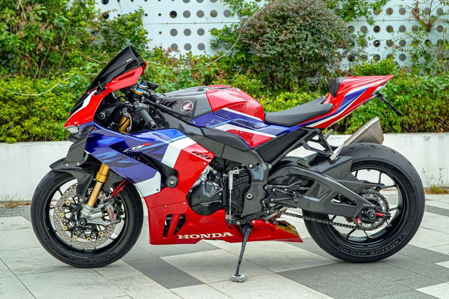 二手本田CBR 1000 RR-R