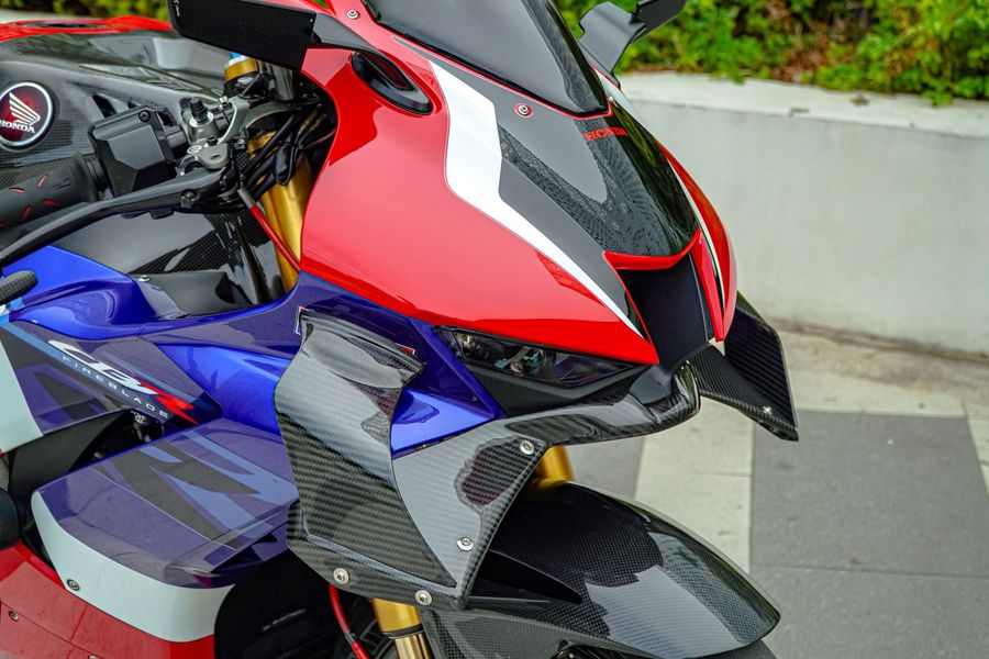 二手本田CBR 1000 RR-R