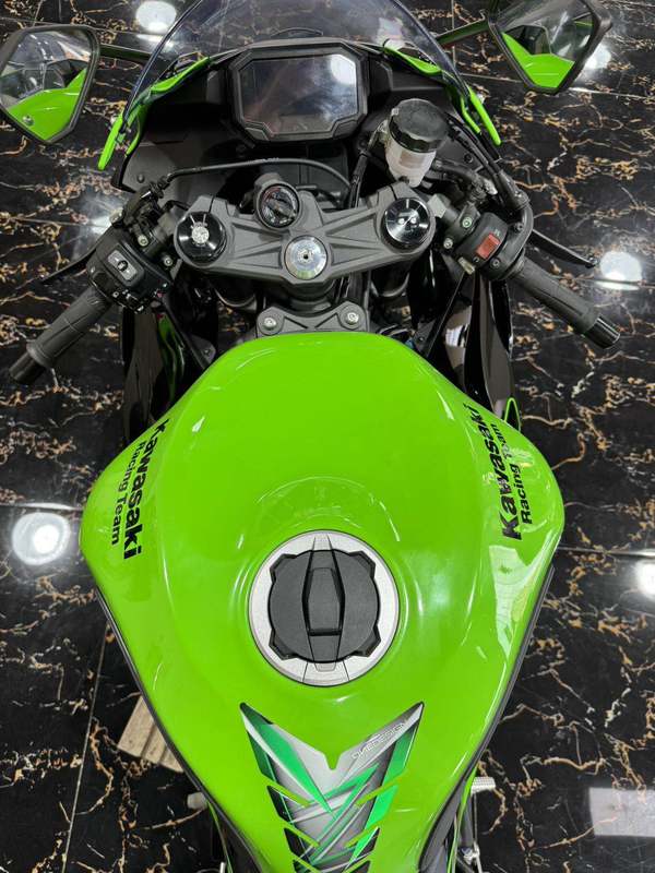 二手川崎Ninja ZX-6R 