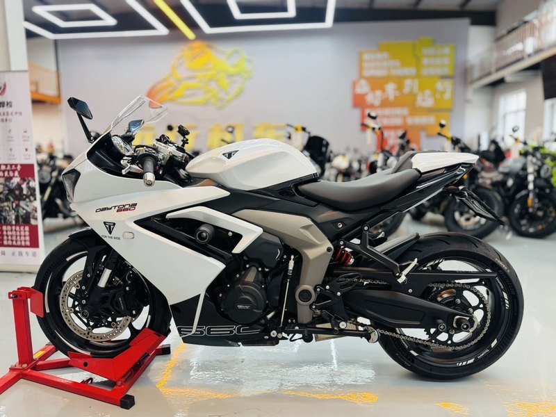 二手凯旋Daytona 660