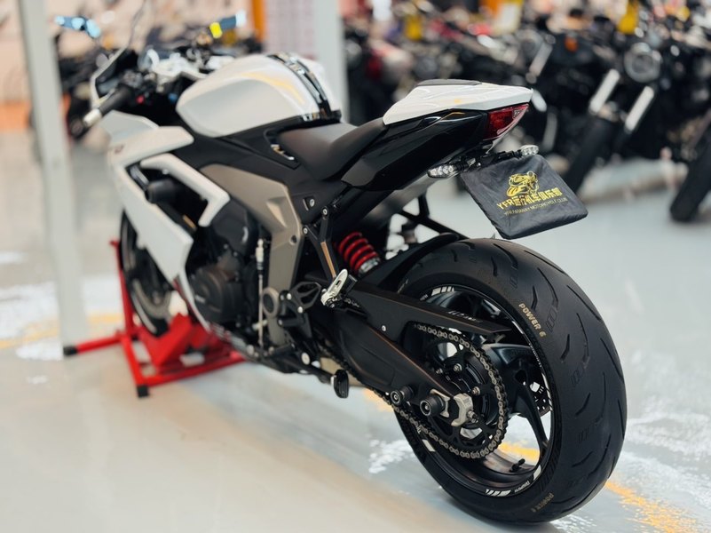 二手凯旋Daytona 660