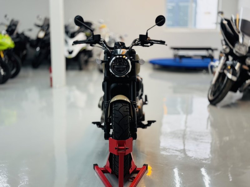 二手QJMOTOR闪300