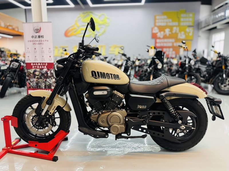 二手QJMOTOR闪300