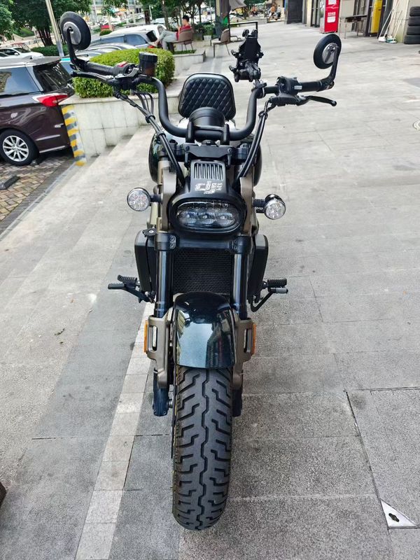 二手QJMOTOR闪700