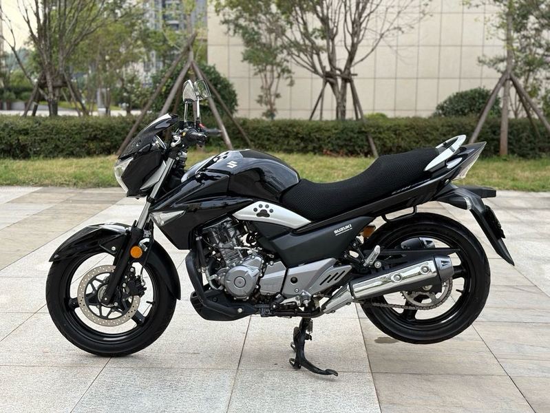 二手豪爵铃木骊驰 GW250
