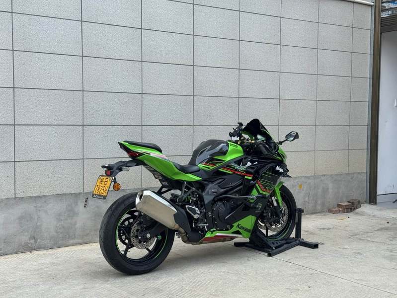 二手川崎ZX-4R