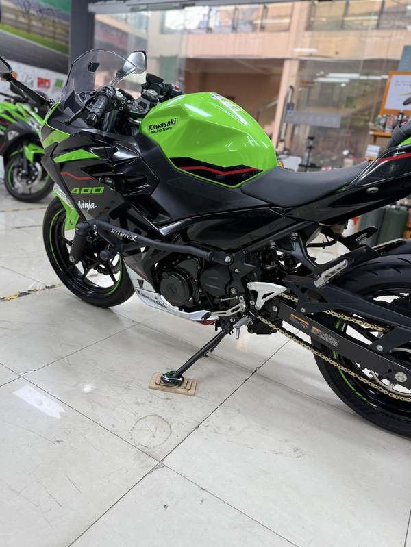 二手川崎Ninja 400