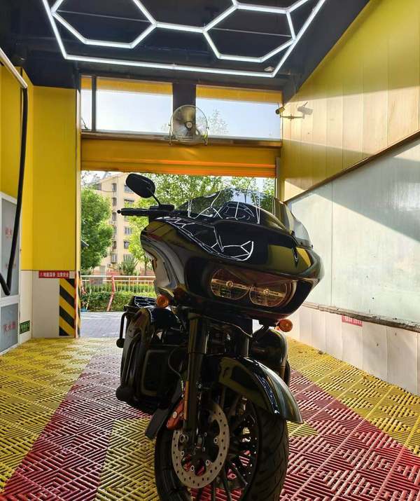 二手哈雷戴维森公路滑翔 Road Glide
