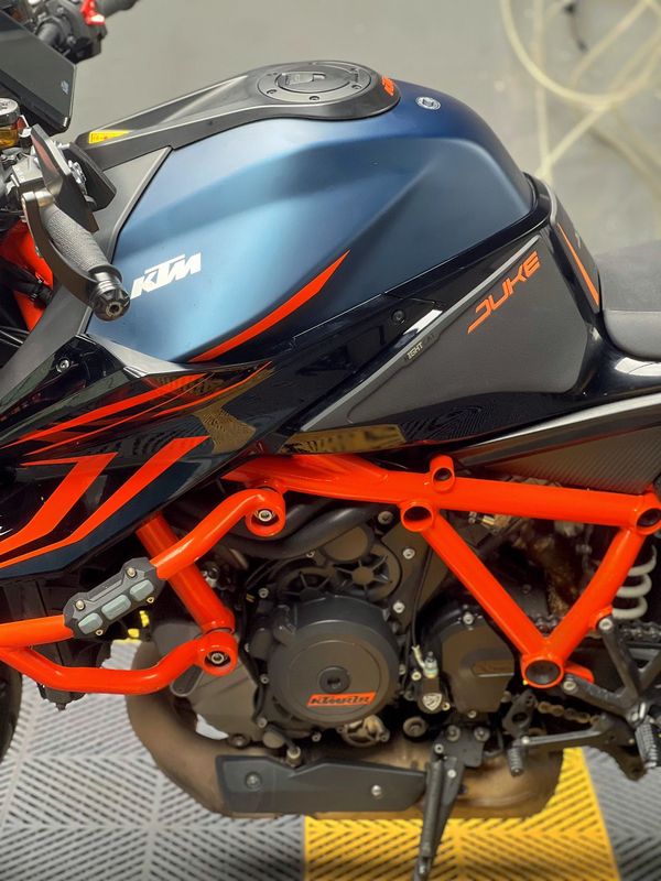 二手KTMR2R1290 Super Duke