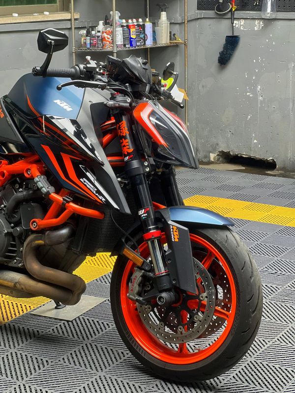 二手KTMR2R1290 Super Duke