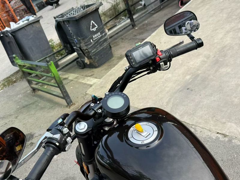 二手QJMOTOR闪300
